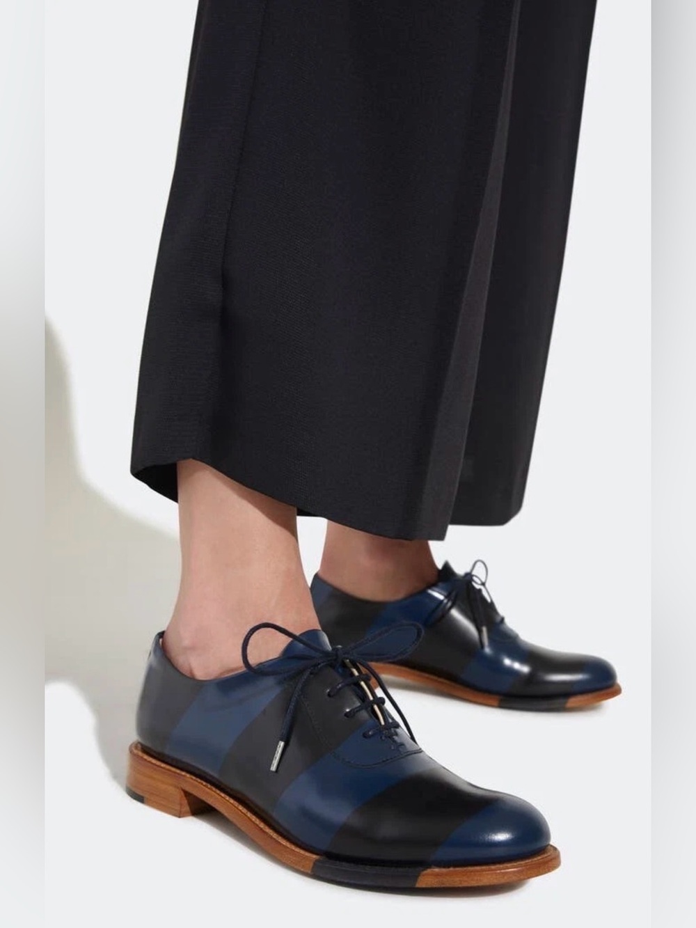 The Ofice of Angela Scott Mr. Smith Stripe Oxford size 6 US 36 1/2 Portugal